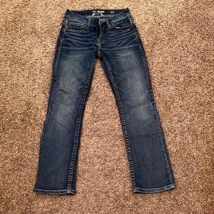 Buckle BKE Carter 28 straight bootleg denim jeans.